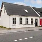 3 Bedroom Beautiful In Vakantiehuis Bryrup