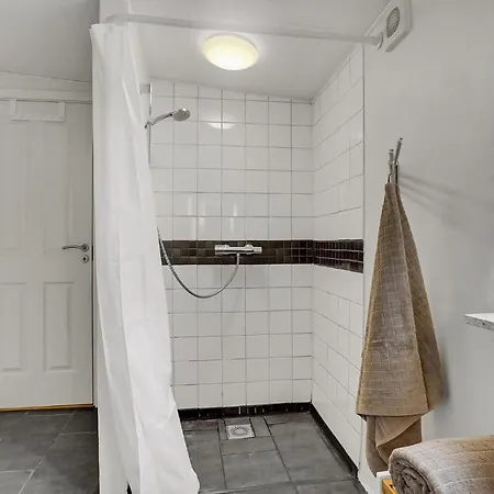 3 Bedroom Beautiful In *