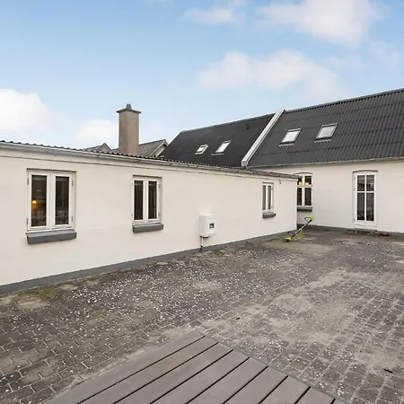 3 Bedroom Beautiful In Holiday home Bryrup